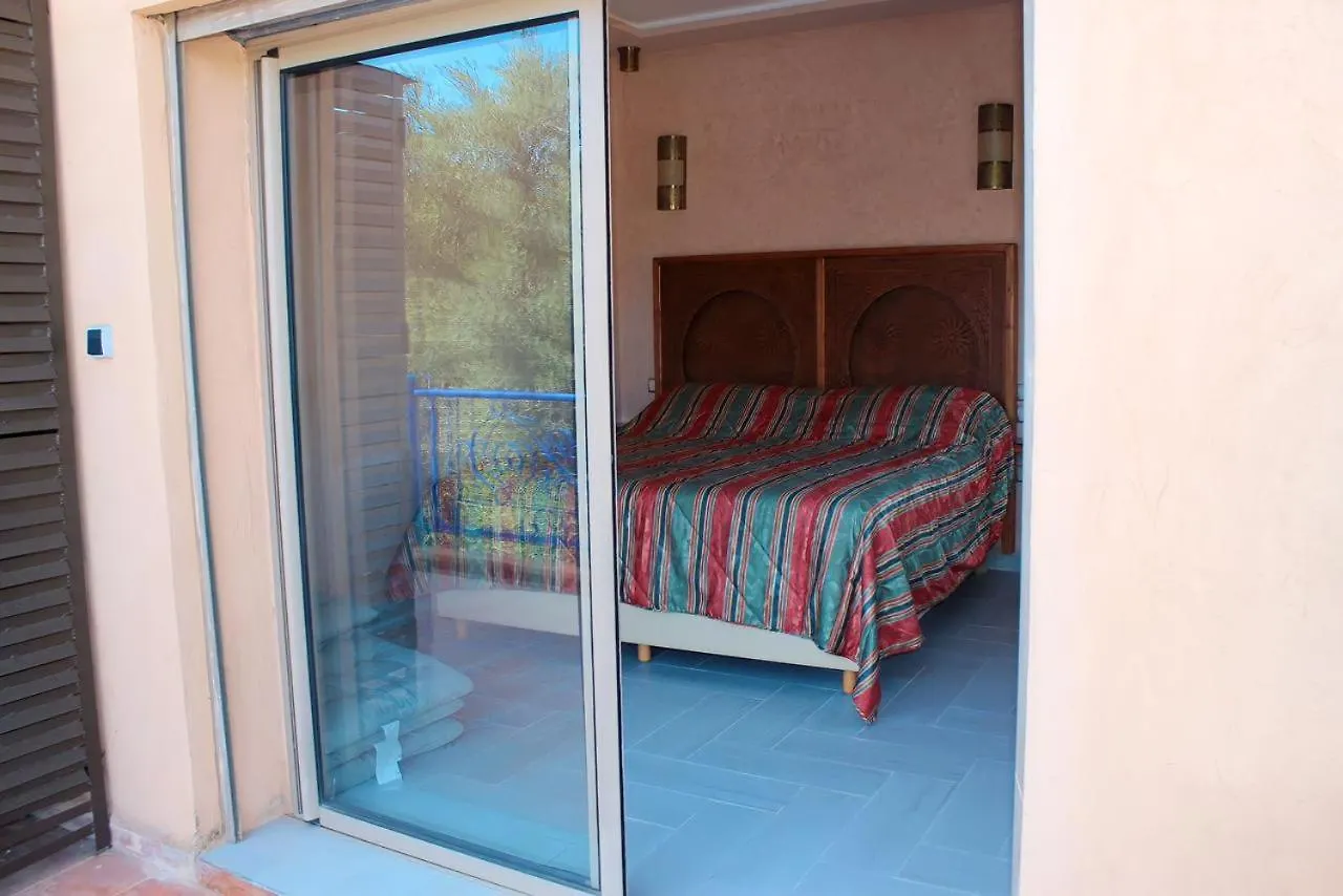 Hotel Dar N'Fis Marrakesh 0*,